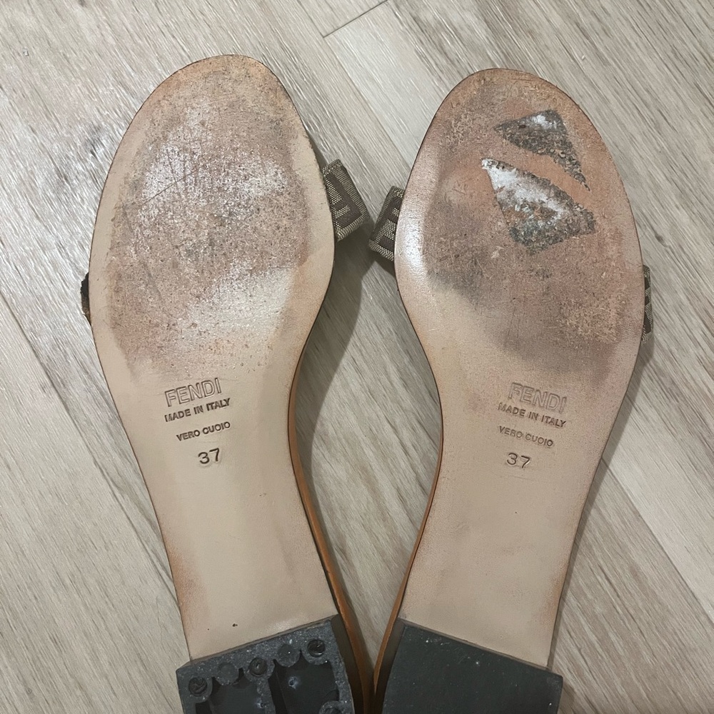 FENDI SANDALS - Picture 4 of 4
